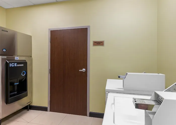 Best Western Plus Jfk Inn & Suites